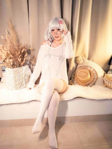 翘臀后进少妇大白嫩屁股电影_BD免费高清观看