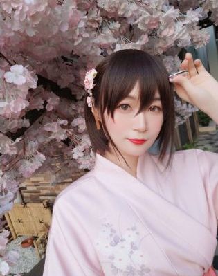 欧美办公室内衣秀视频_剧情片高清免费观看