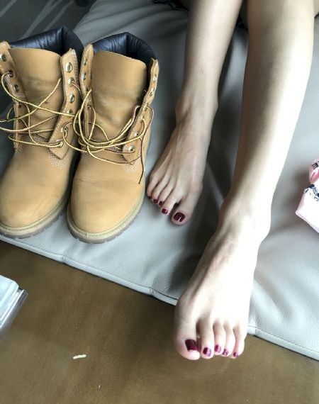 被触手扒开腿灌满春药H_720全集免费播放