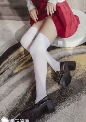 《乳色吐息》 在线播放_4K韩国电影在线观看