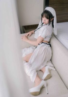 他把舌头伸到我的下面_BD英语动漫在线观看